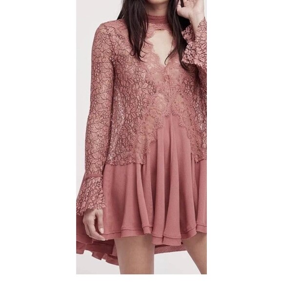 Free People Dusty Mauve Pink Lace Swing
Tell Tale Mini Dress/Tunic Size Medium - Picture 2 of 12